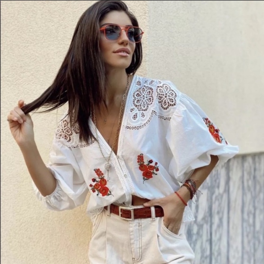 Zara White Embroidered Peasant Blouse with Red Floral Detail